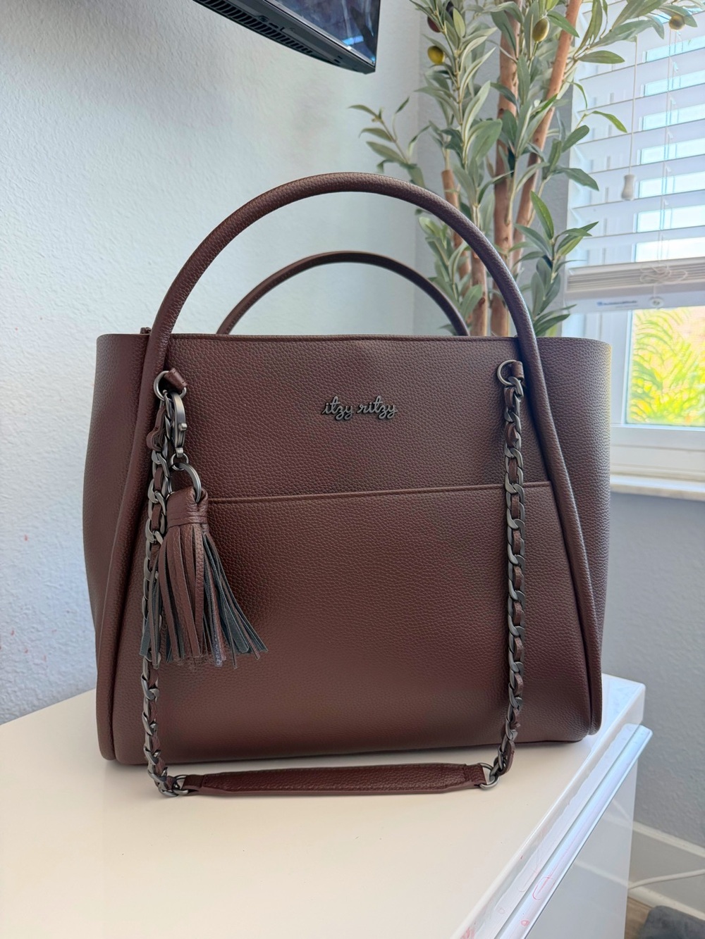 Itzy Ritzy Boss Tote™ Diaper Bag